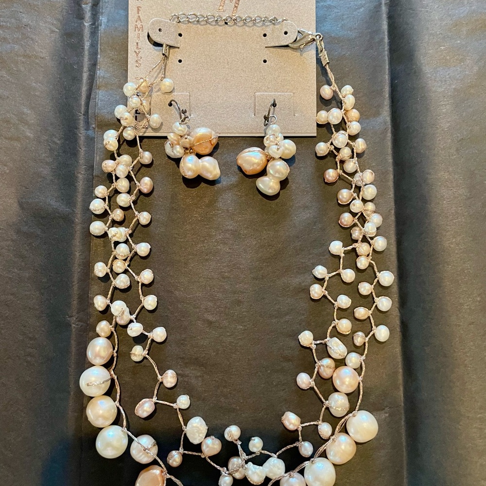 Elegant Pearl Necklace and Earring Set